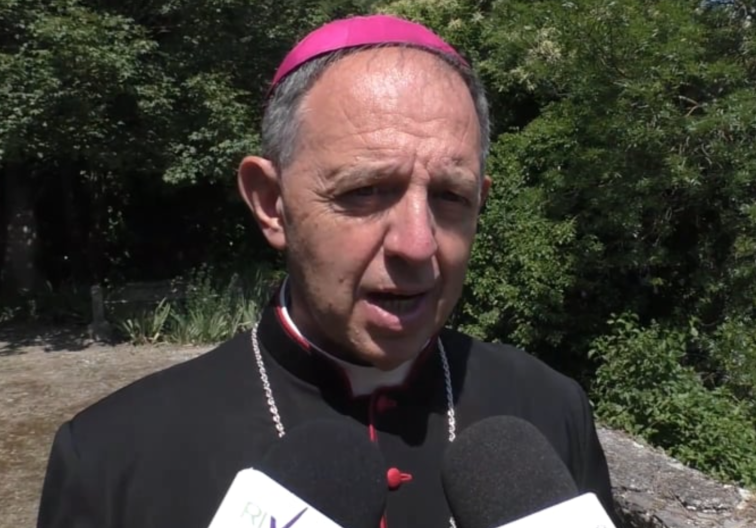 Eutanasia. Vescovo Suetta: «Dibattito falsato ai fini della propaganda» 1